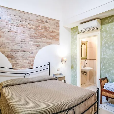 By Interhome 오르토나