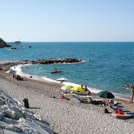 By Interhome アパート